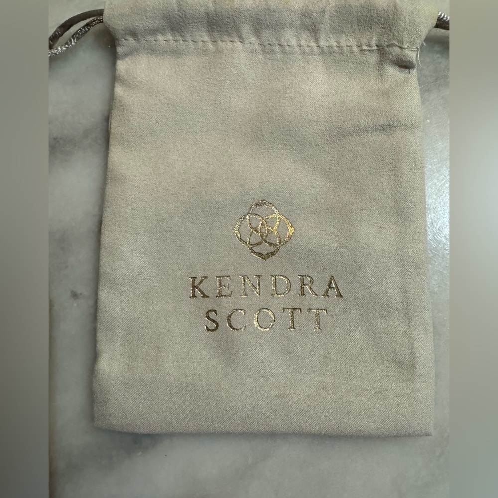 Kendra Scott Jewelry Dust Bags - Picture 4 of 6